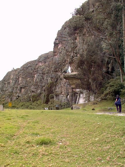 The Virgin of Suesca on her ledge in the wall of the Rocks