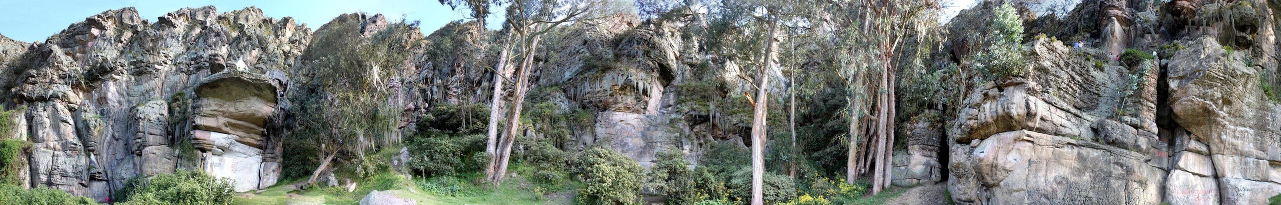 Panorama of the Rocas de Suesca, with the Virgin on her ledge